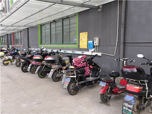 锦旗-虹桥电商园10_副本.jpg 锦旗-虹桥电商园10_副本.jpg