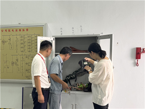 党建引领聚合力，企福物业护航“双节”平安