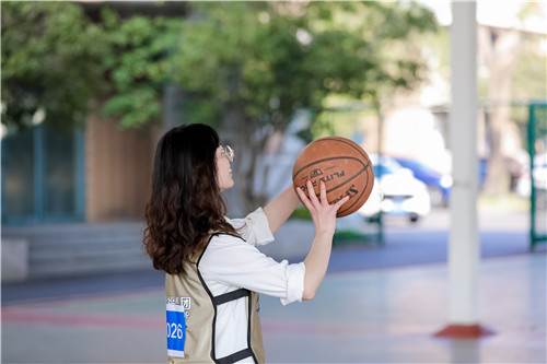 定点投篮 (2)_副本.jpg 定点投篮 (2)_副本.jpg