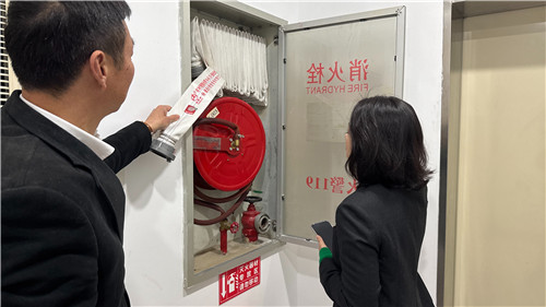 安全检查8_副本.jpg 安全检查8_副本.jpg